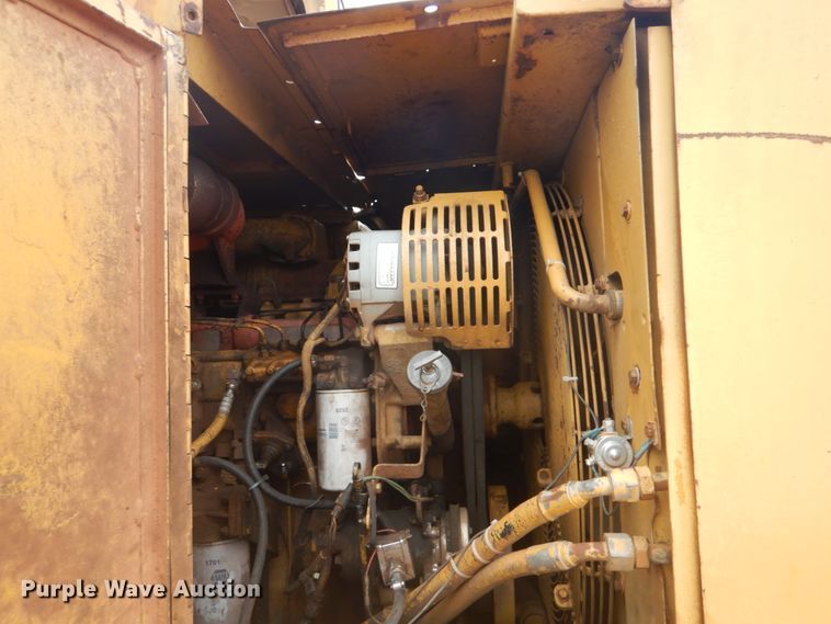 image for item DI2356 1989 Caterpillar 615C elevating scraper