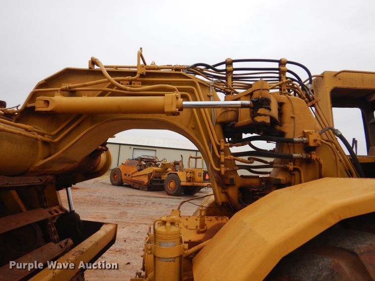 image for item DI2356 1989 Caterpillar 615C elevating scraper