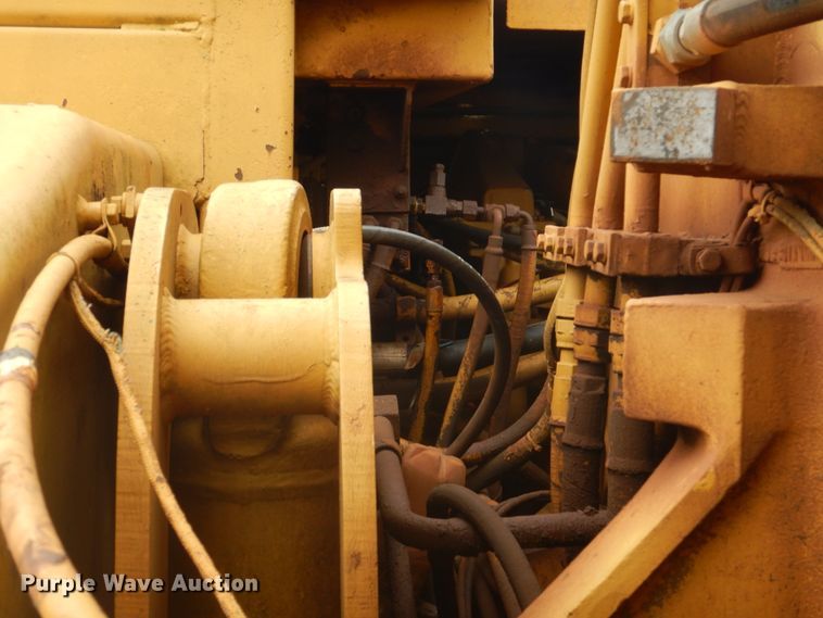 image for item DI2356 1989 Caterpillar 615C elevating scraper