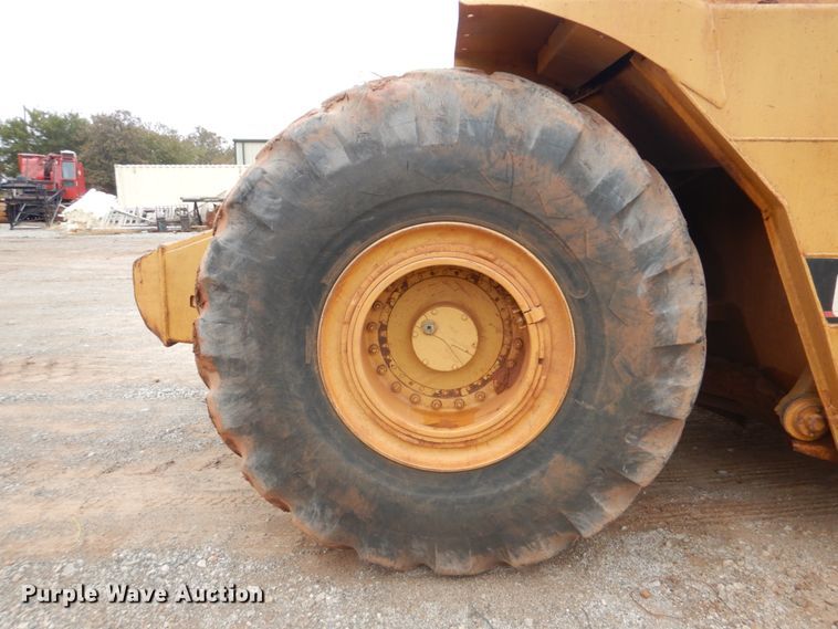 image for item DI2356 1989 Caterpillar 615C elevating scraper