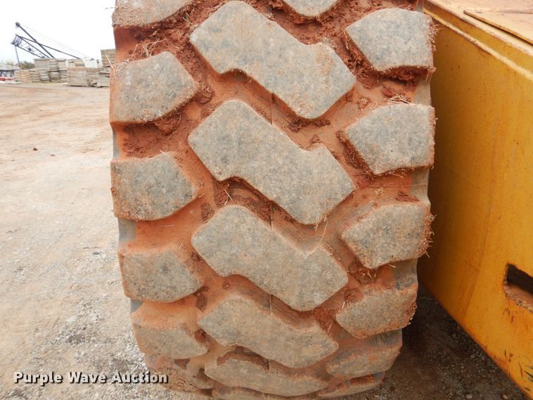 image for item DI2356 1989 Caterpillar 615C elevating scraper