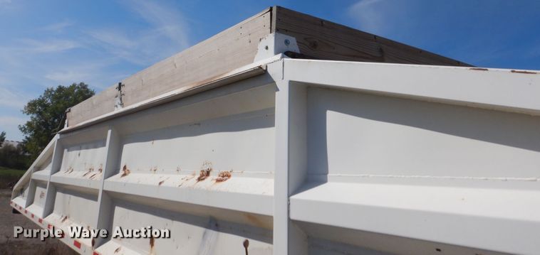 image for item DV9740 2001 Hawkeye bottom dump trailer