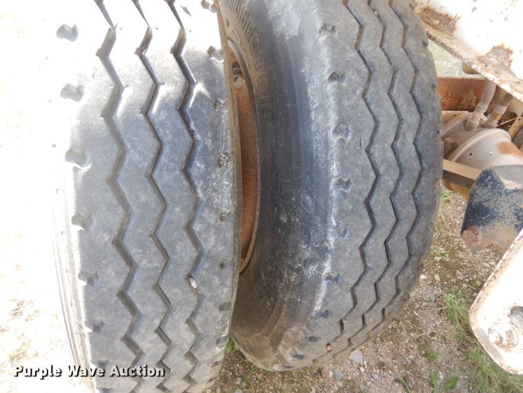 image for item DV9740 2001 Hawkeye bottom dump trailer