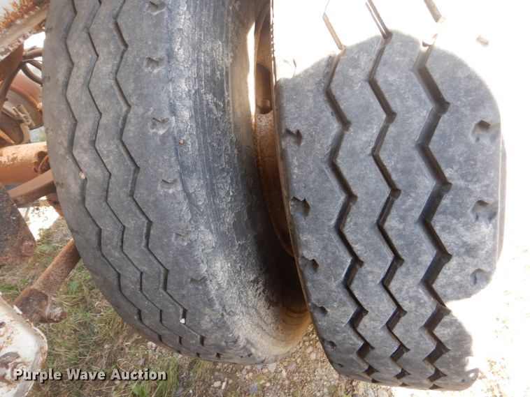 image for item DV9740 2001 Hawkeye bottom dump trailer