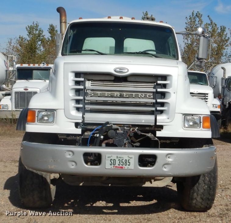 image for item DV9743 2003 Sterling L-Line ready mix truck