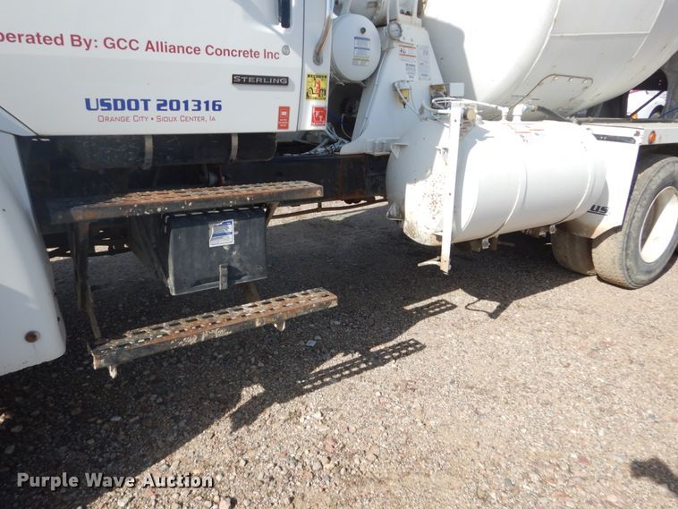 image for item DV9743 2003 Sterling L-Line ready mix truck