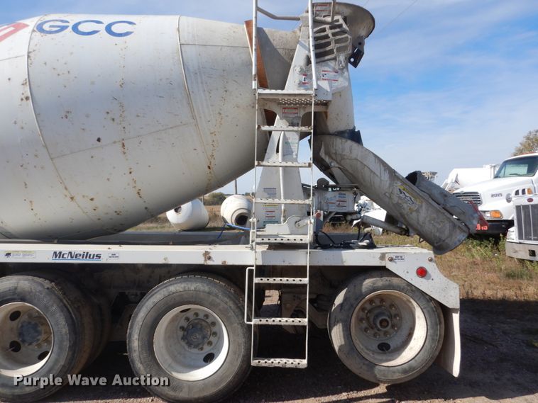 image for item DV9743 2003 Sterling L-Line ready mix truck