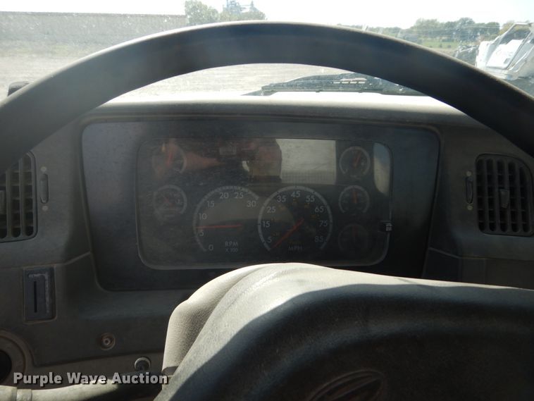 image for item DV9743 2003 Sterling L-Line ready mix truck