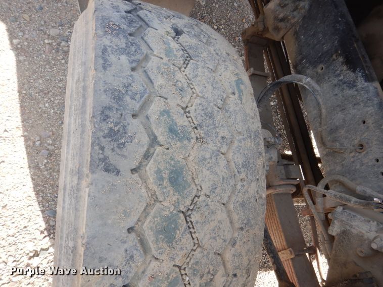 image for item DV9743 2003 Sterling L-Line ready mix truck