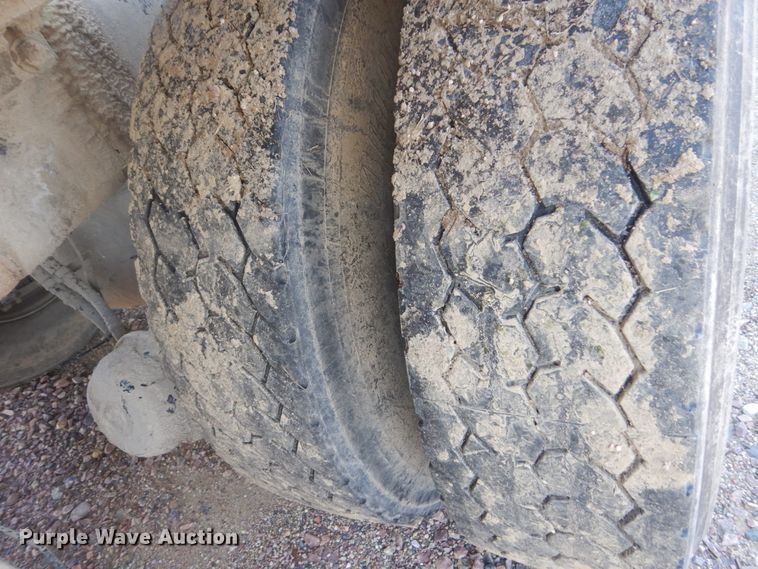 image for item DV9743 2003 Sterling L-Line ready mix truck