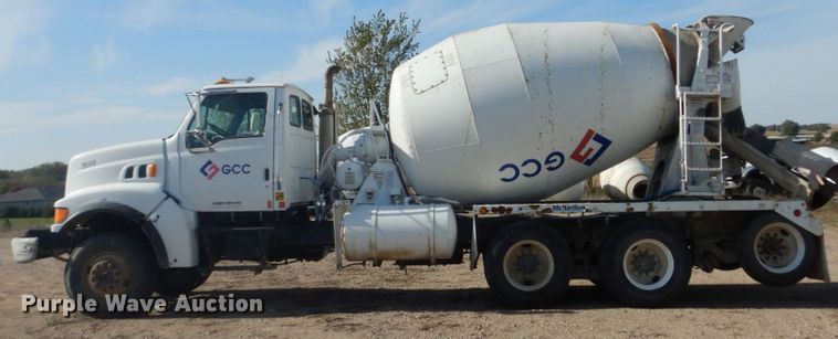 image for item DV9744 2003 Sterling L-Line ready mix truck