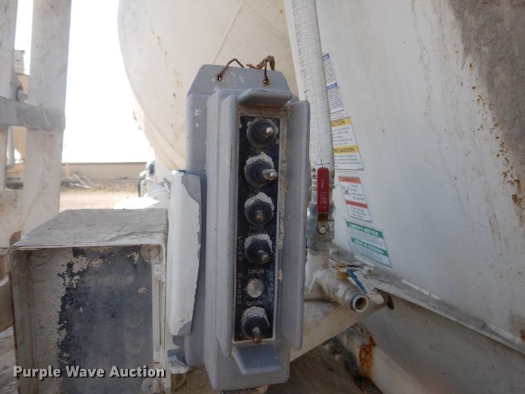 image for item DV9744 2003 Sterling L-Line ready mix truck