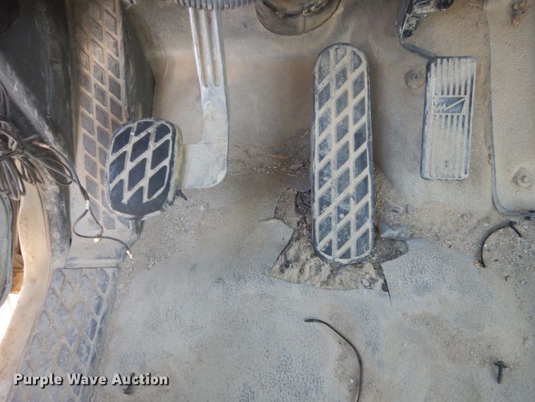 image for item DV9744 2003 Sterling L-Line ready mix truck