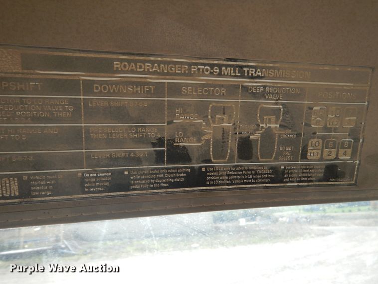 image for item DV9744 2003 Sterling L-Line ready mix truck