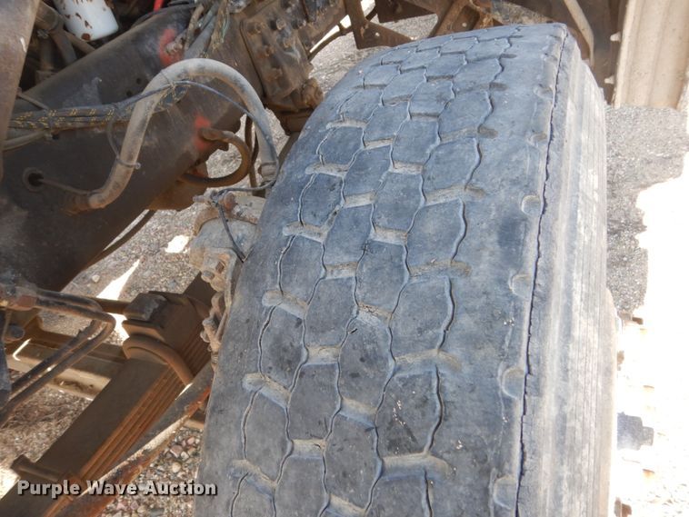 image for item DV9744 2003 Sterling L-Line ready mix truck