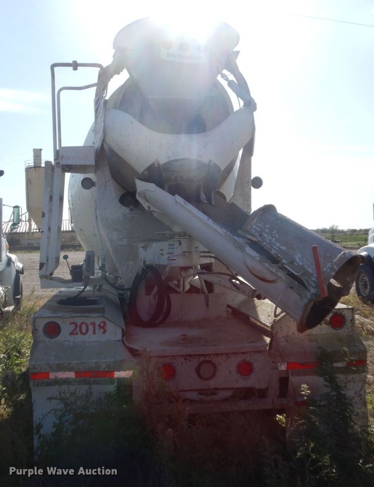 image for item DV9745 2007 Sterling L-Line ready mix truck