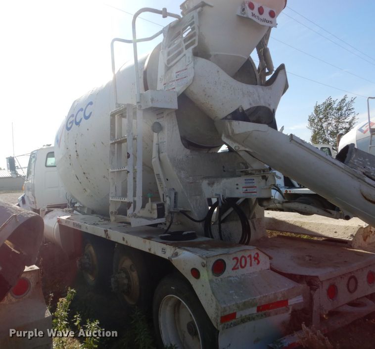 image for item DV9745 2007 Sterling L-Line ready mix truck