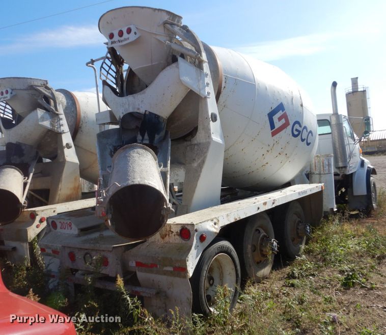 image for item DV9745 2007 Sterling L-Line ready mix truck