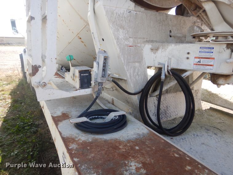 image for item DV9745 2007 Sterling L-Line ready mix truck