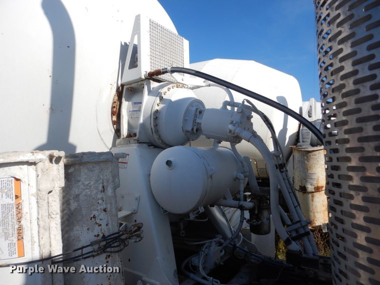 image for item DV9745 2007 Sterling L-Line ready mix truck