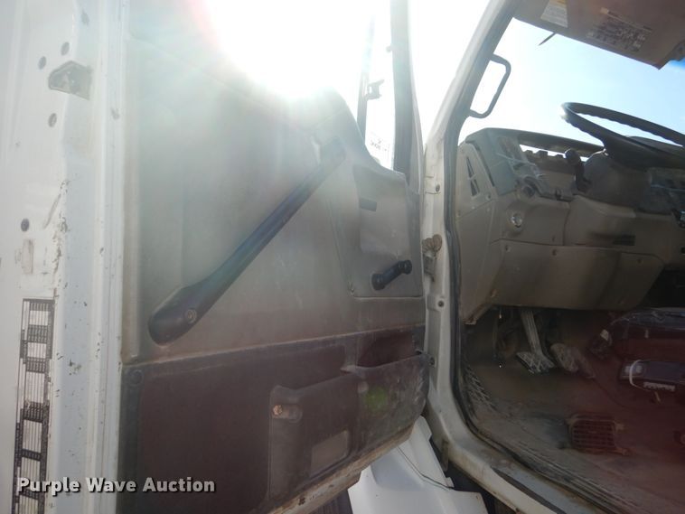 image for item DV9745 2007 Sterling L-Line ready mix truck