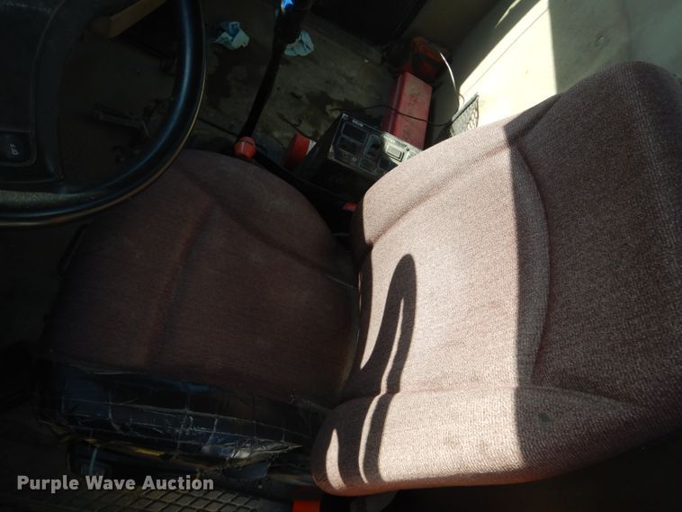 image for item DV9745 2007 Sterling L-Line ready mix truck