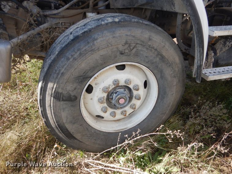 image for item DV9745 2007 Sterling L-Line ready mix truck