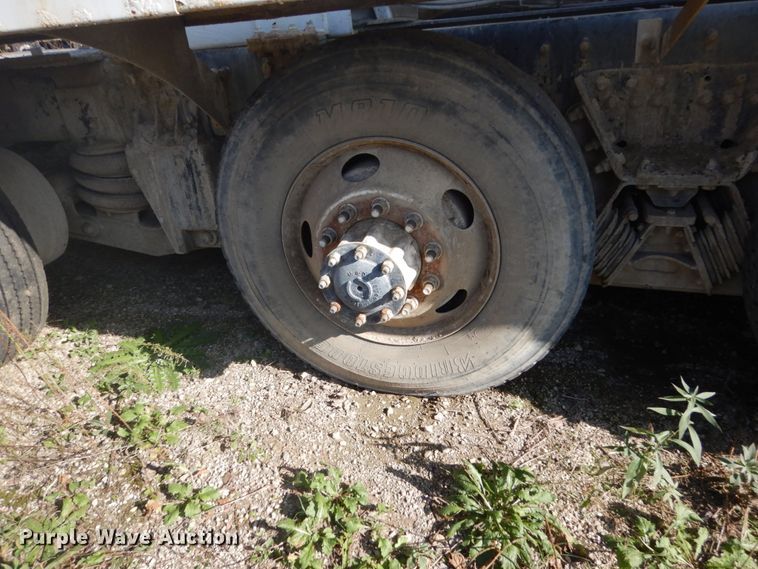 image for item DV9745 2007 Sterling L-Line ready mix truck