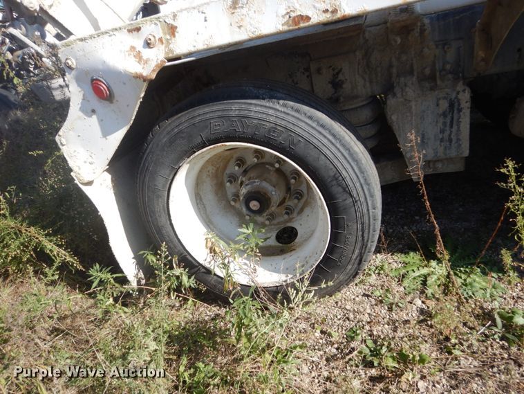 image for item DV9745 2007 Sterling L-Line ready mix truck