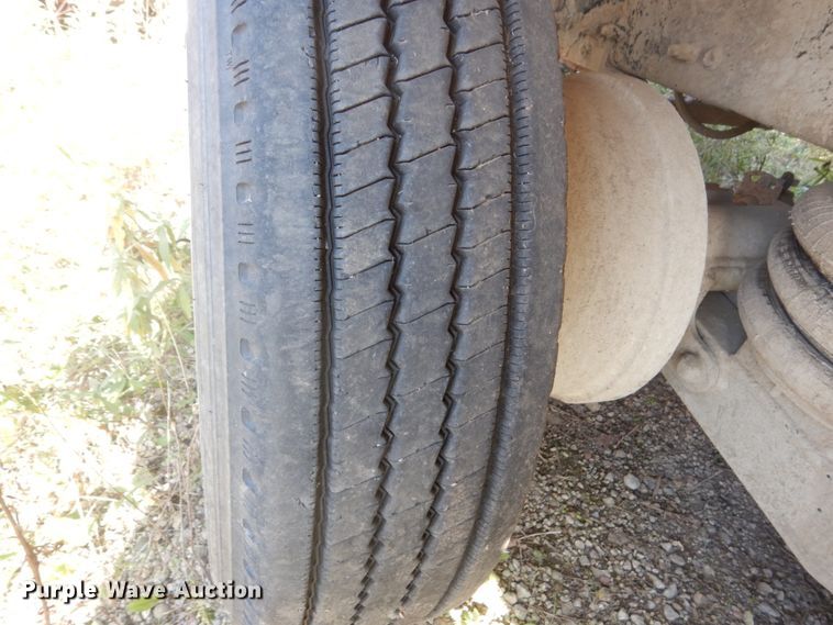 image for item DV9745 2007 Sterling L-Line ready mix truck