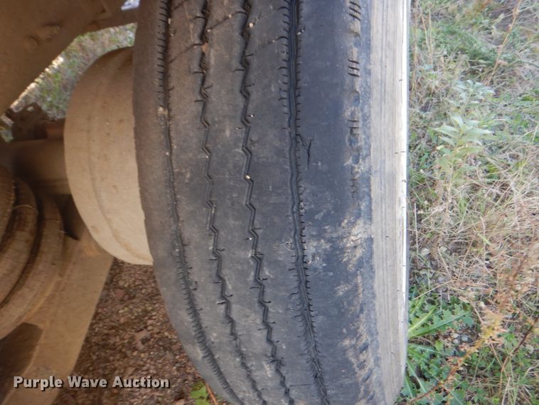 image for item DV9745 2007 Sterling L-Line ready mix truck