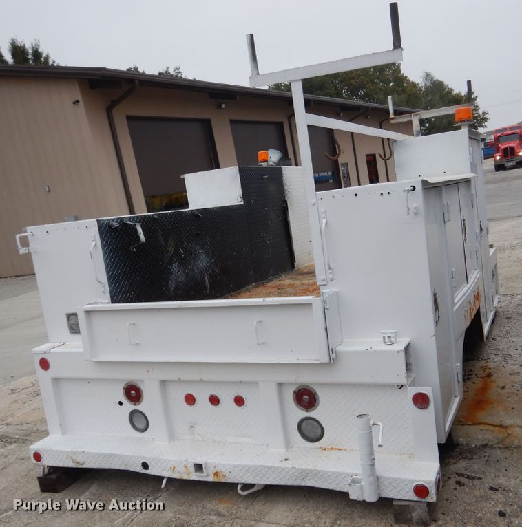 image for item DY9862 STI utility bed