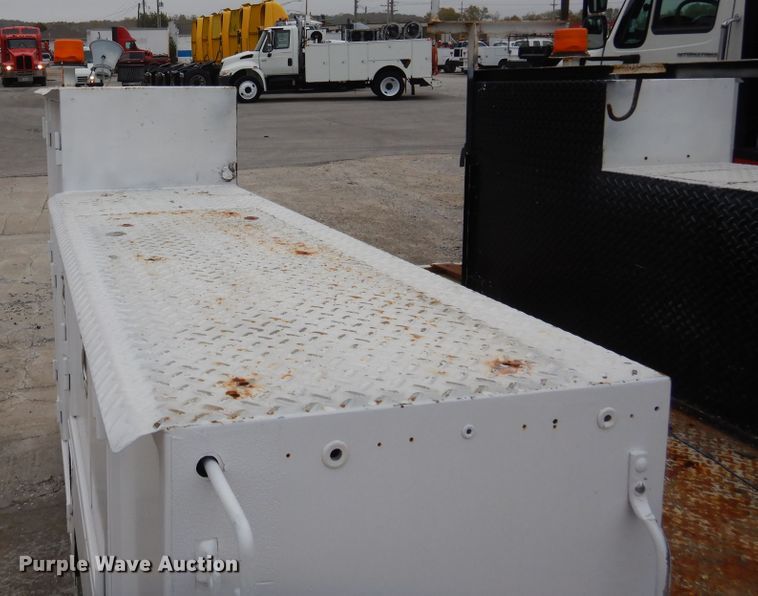 image for item DY9862 STI utility bed