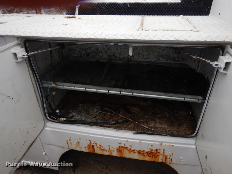 image for item DY9862 STI utility bed