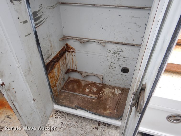 image for item DY9862 STI utility bed