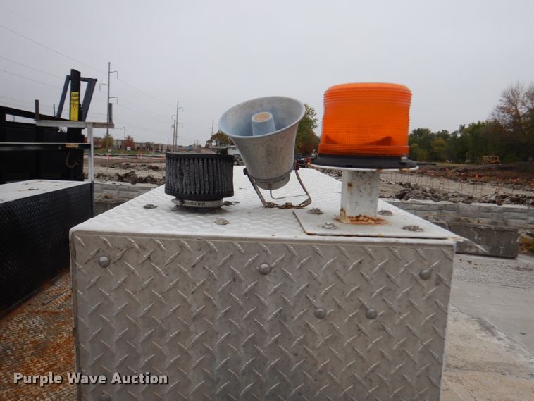 image for item DY9862 STI utility bed