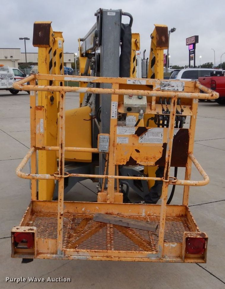 image for item EC9018 Bil-Jax XLB-4319 boom lift