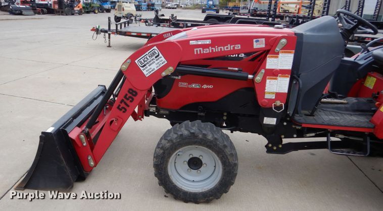 image for item EC9019 2014 Mahindra 1533 HST MFWD tractor