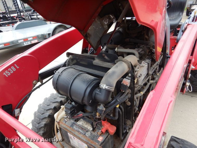 image for item EC9019 2014 Mahindra 1533 HST MFWD tractor