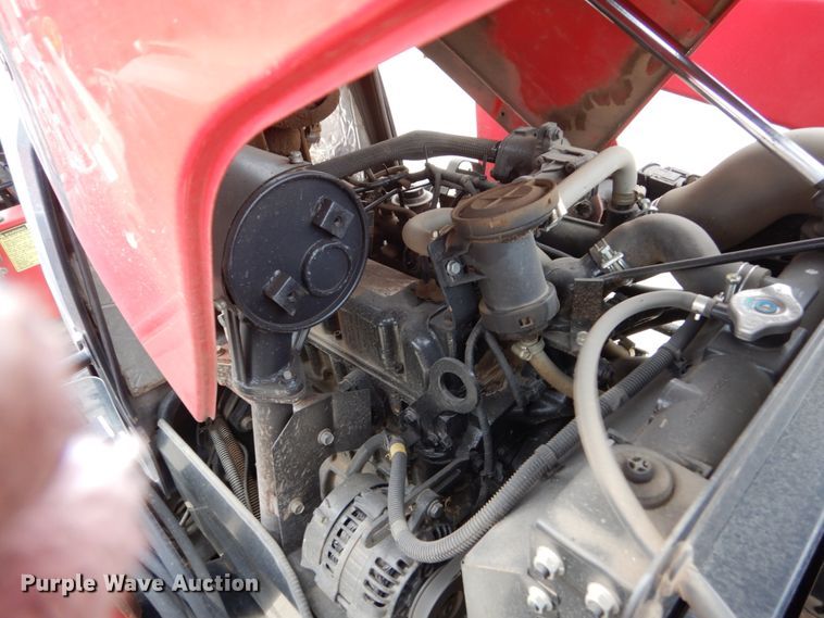 image for item EC9019 2014 Mahindra 1533 HST MFWD tractor