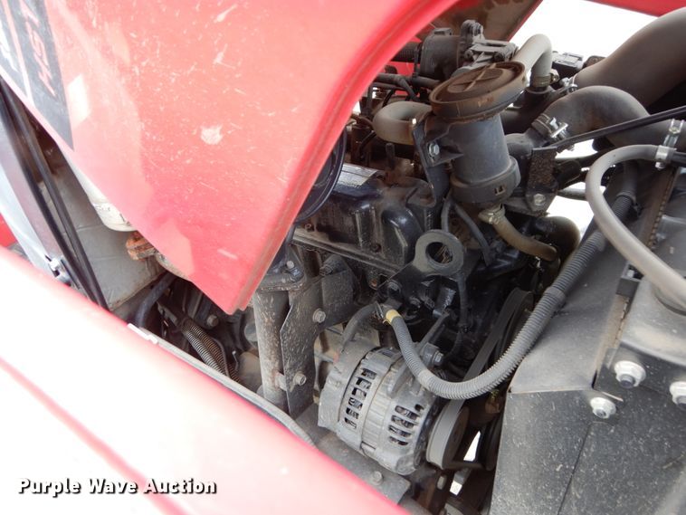 image for item EC9019 2014 Mahindra 1533 HST MFWD tractor