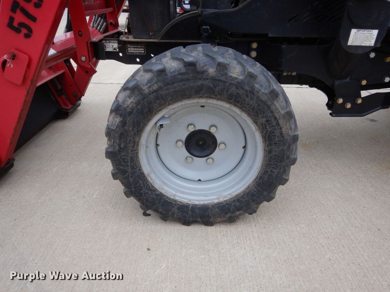 image for item EC9019 2014 Mahindra 1533 HST MFWD tractor