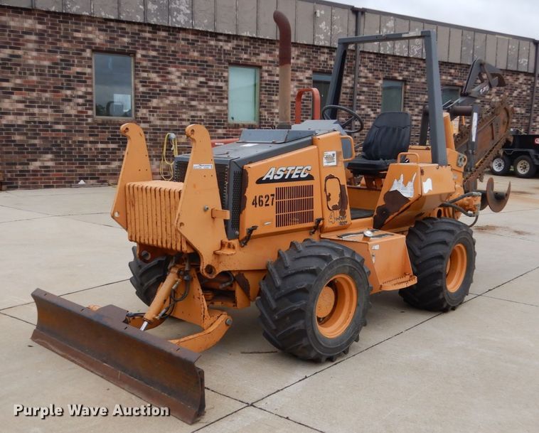 image for item EC9020 Case 660 trencher