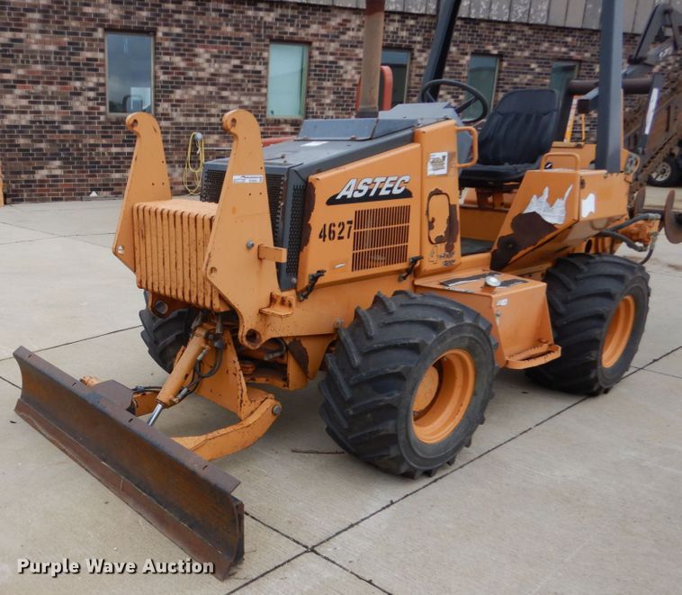 image for item EC9020 Case 660 trencher