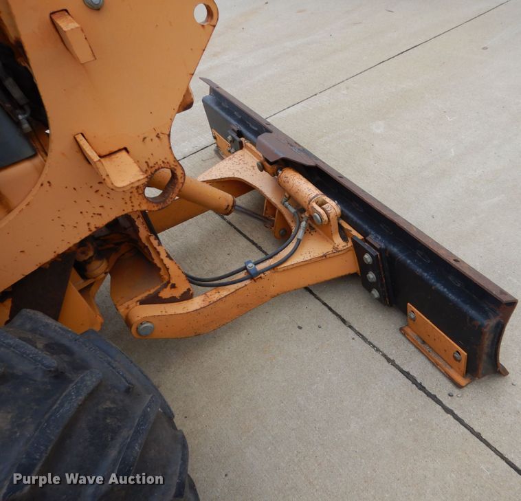 image for item EC9020 Case 660 trencher