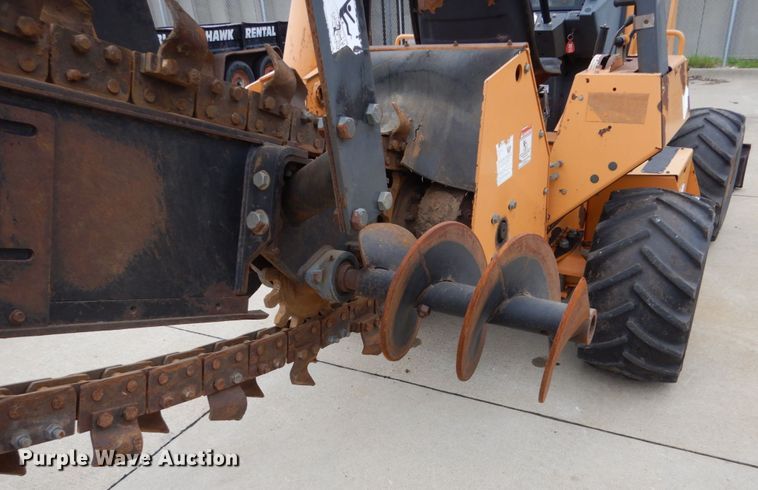 image for item EC9020 Case 660 trencher