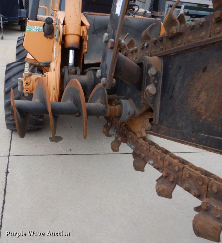 image for item EC9020 Case 660 trencher