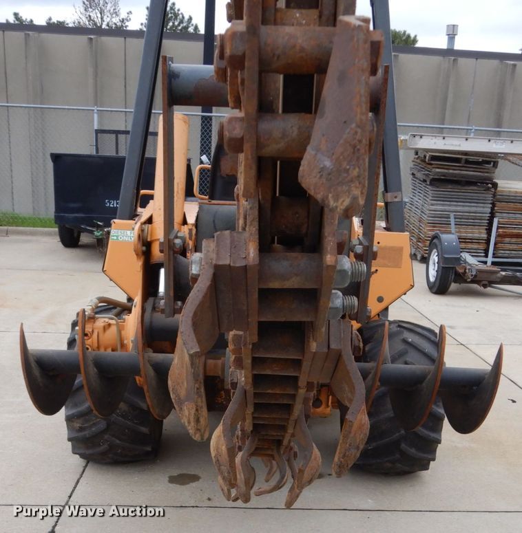 image for item EC9020 Case 660 trencher
