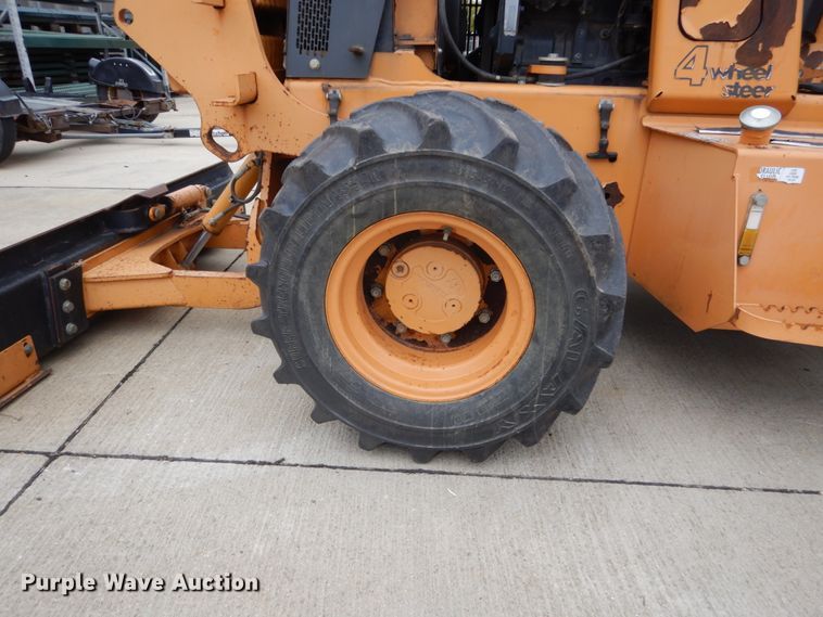 image for item EC9020 Case 660 trencher