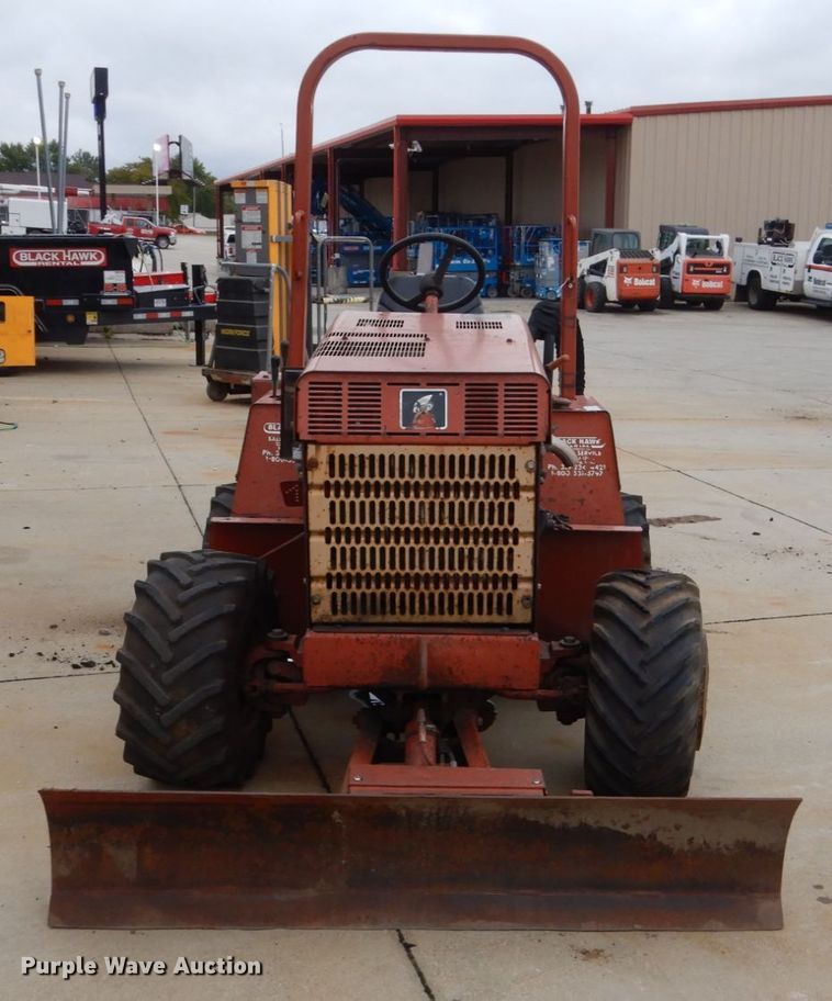 image for item EC9021 1999 Ditch Witch 3700 trencher